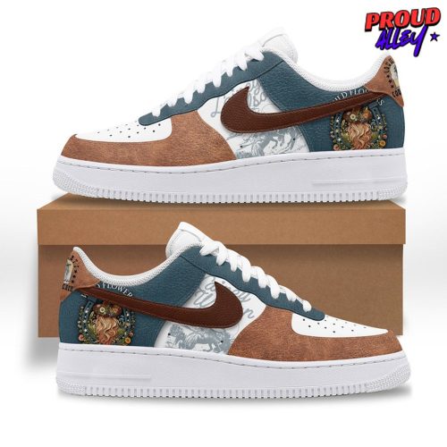 Lainey Wilson Countrys Cool Again Air Force 1